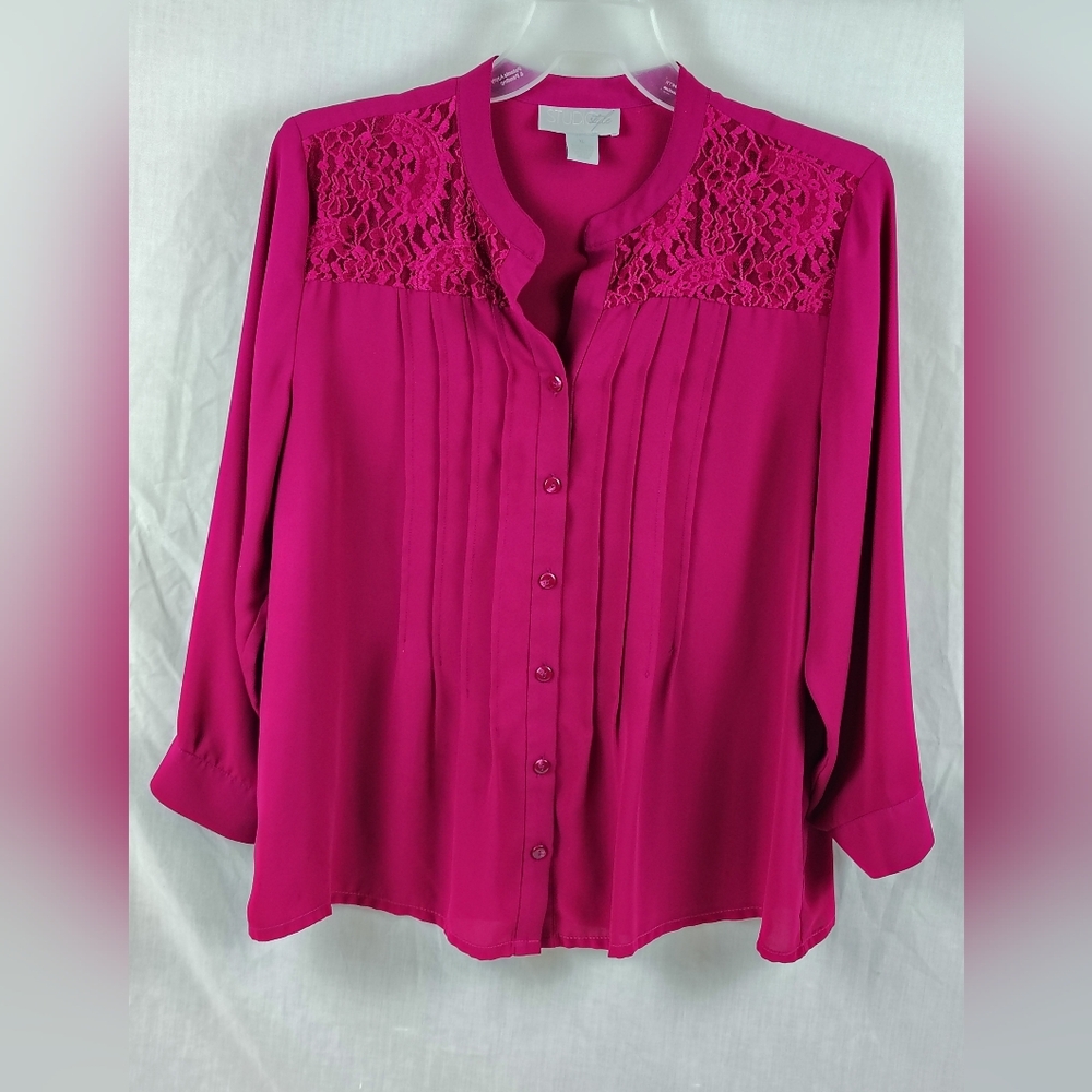 Chic Women's Button-Up Blouse with Lace - Fuchsia